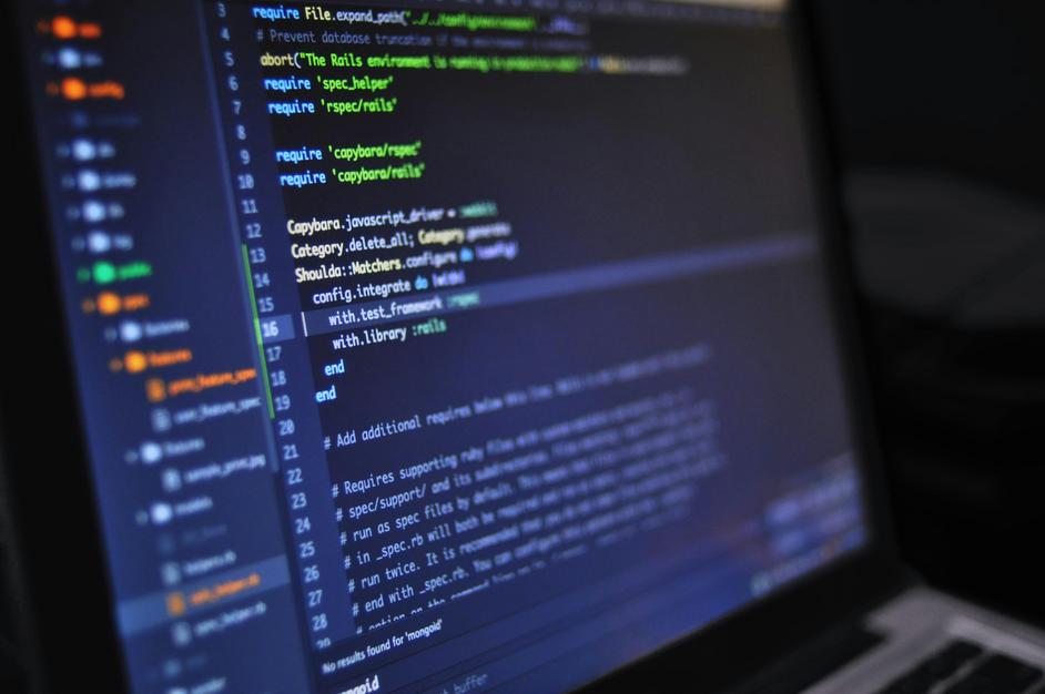 Nowoczesne technologie zmieniają codzienne życie i komunikację w różnorodny sposób.